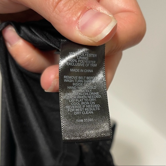 EXPRESS | BLACK SEQUIN MINI COCKTAIL DRESS WITH BLACK WAIST TIE | SIZE XS - Picture 7 of 9